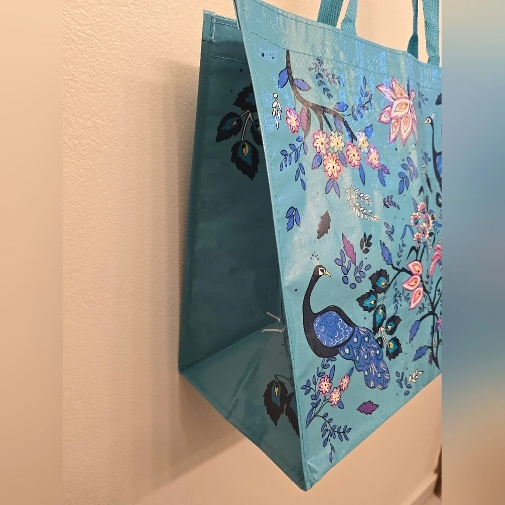 NWT Vera Bradley "Peacock Garden" Market Tote Bag - Picture 5 of 6